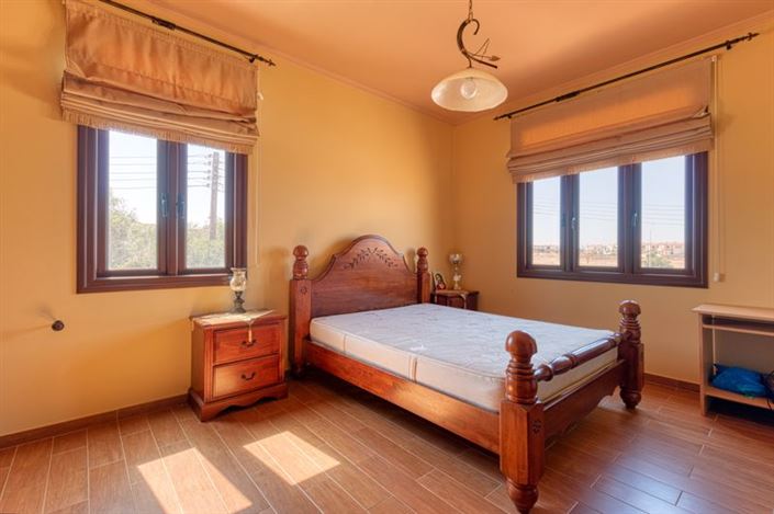 Image No.14-4 Bed Villa for sale