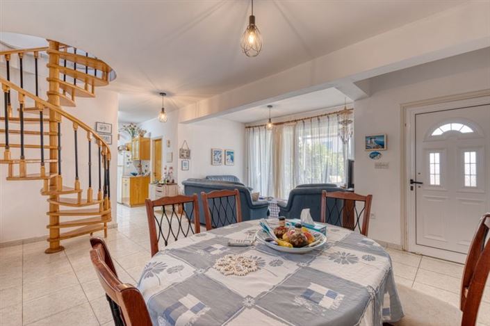 Image No.4-4 Bed Villa for sale