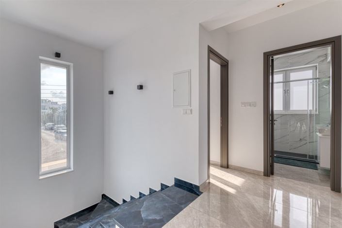 Image No.11-4 Bed Villa for sale