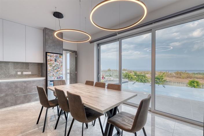 Image No.7-4 Bed Villa for sale