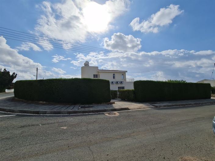 Image No.7-3 Bed Villa for sale