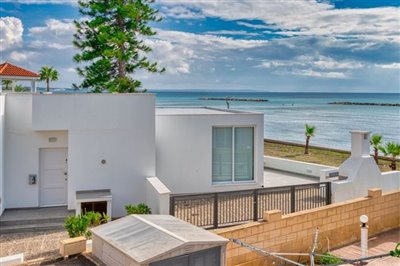 bedroom-2-3-balcony-views-1