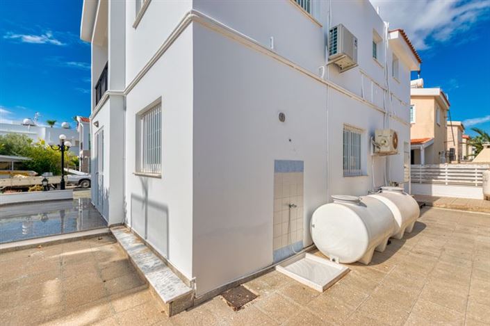 Image No.20-3 Bed Villa for sale