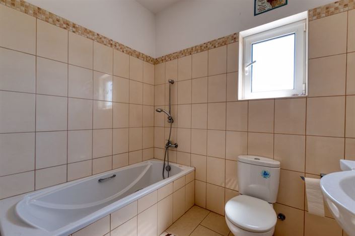 Image No.19-4 Bed Villa for sale