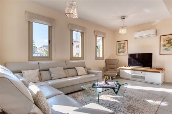 Image No.5-3 Bed Villa for sale