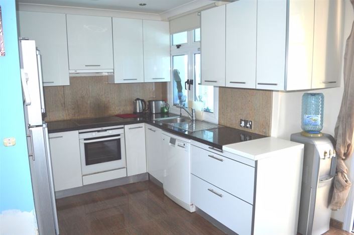 Image No.6-4 Bed Villa for sale