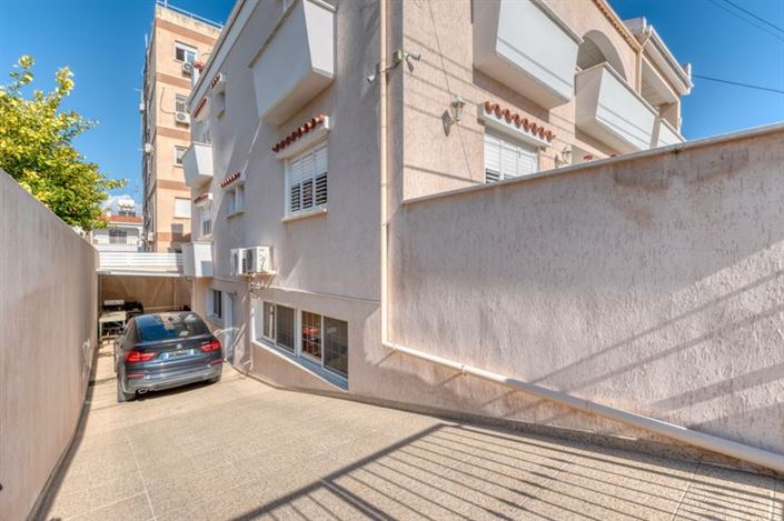 Image No.37-7 Bed Villa for sale