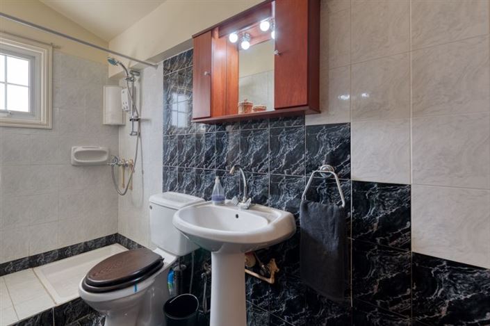 Image No.25-3 Bed Apartment for sale