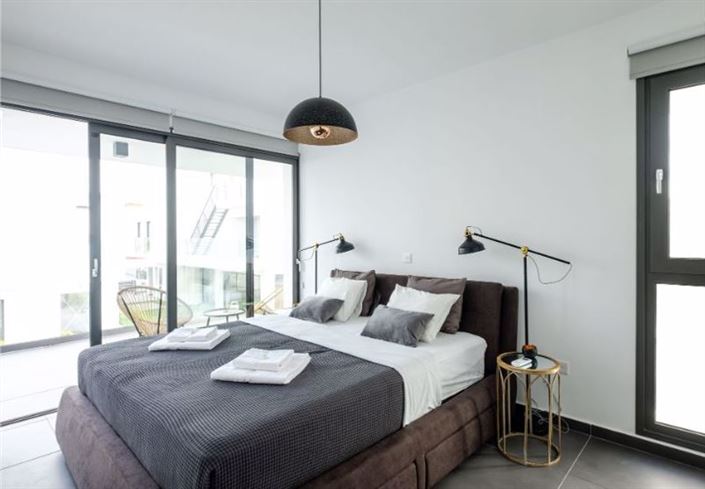 Image No.10-4 Bed Villa for sale