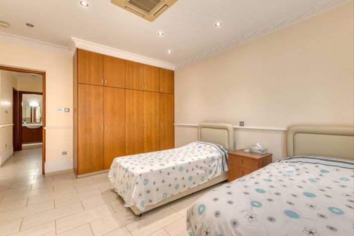 Image No.19-3 Bed Villa for sale