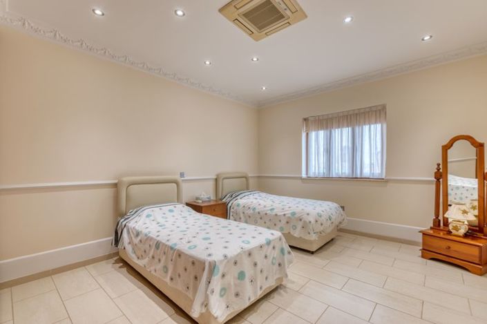 Image No.20-3 Bed Villa for sale