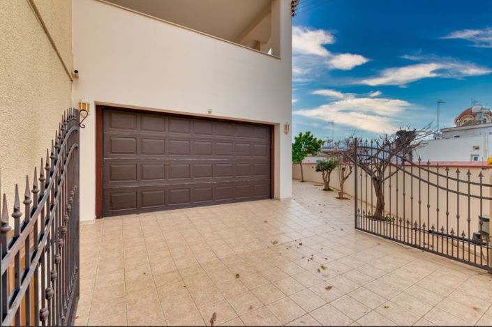 Image No.22-3 Bed Villa for sale