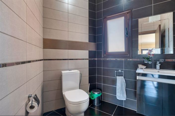 Image No.12-4 Bed Villa for sale