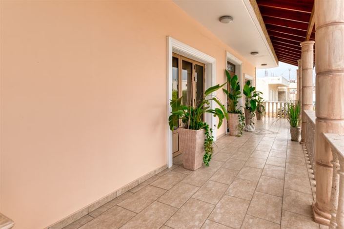 Image No.3-3 Bed Villa for sale