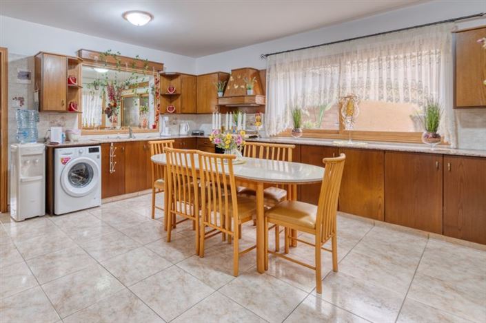 Image No.24-3 Bed Villa for sale