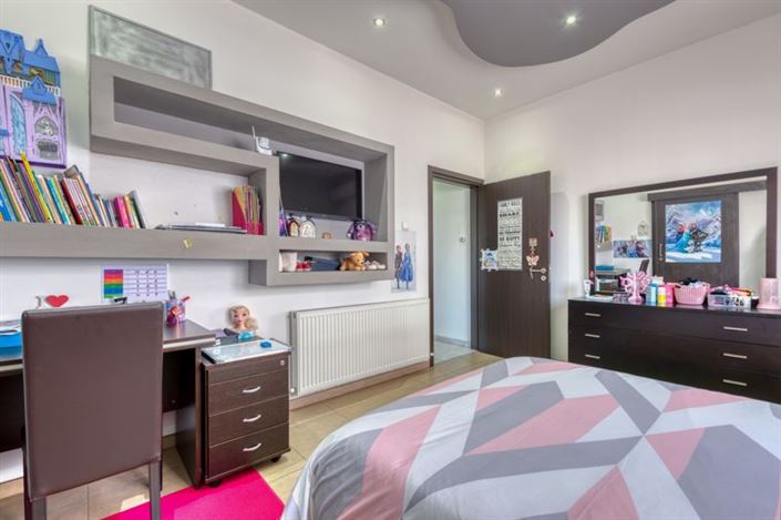 Image No.20-3 Bed Villa for sale