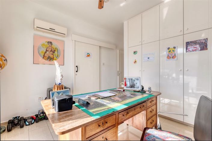 Image No.11-4 Bed Bungalow for sale