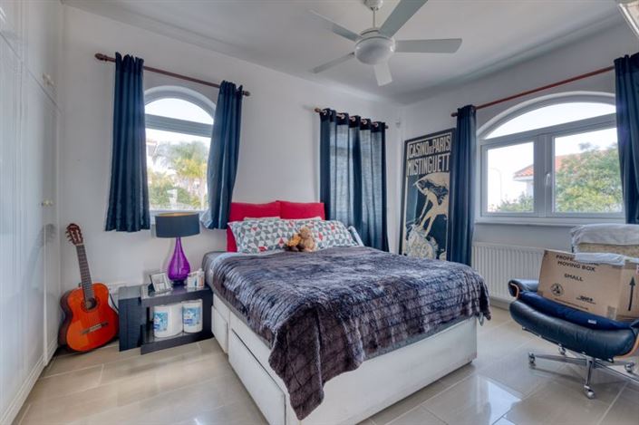 Image No.16-4 Bed Bungalow for sale