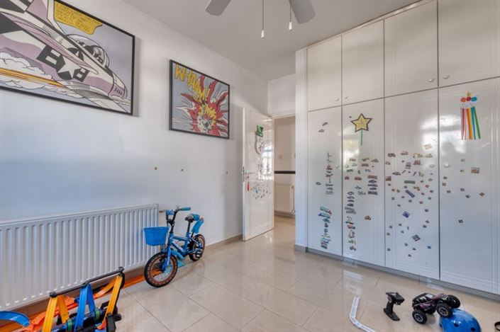 Image No.18-4 Bed Bungalow for sale