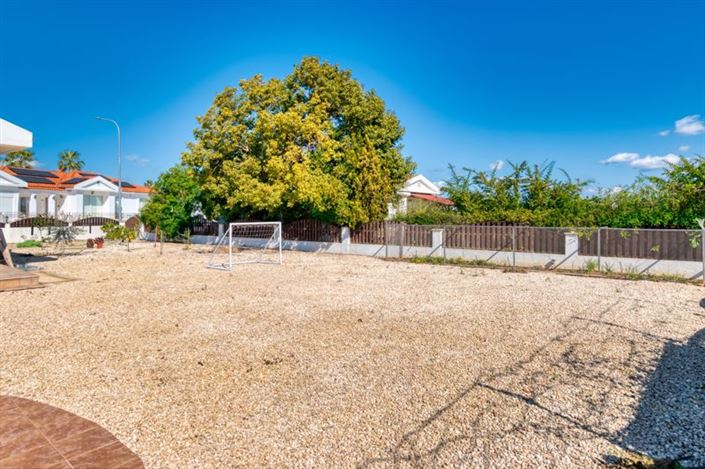 Image No.21-4 Bed Bungalow for sale