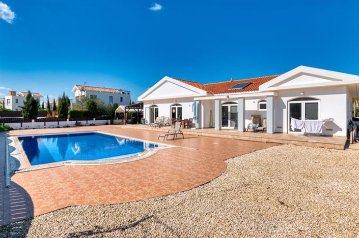 Image No.23-4 Bed Bungalow for sale