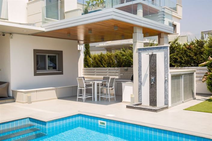 Image No.9-4 Bed Villa for sale