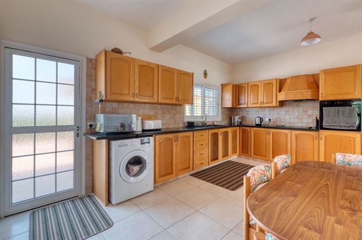 Image No.12-4 Bed Villa for sale