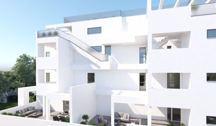 Image No.15-2 Bed Apartment for sale