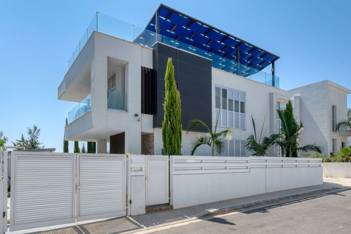 Image No.18-3 Bed Villa for sale