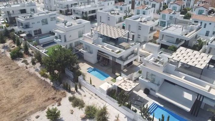 Image No.23-3 Bed Villa for sale