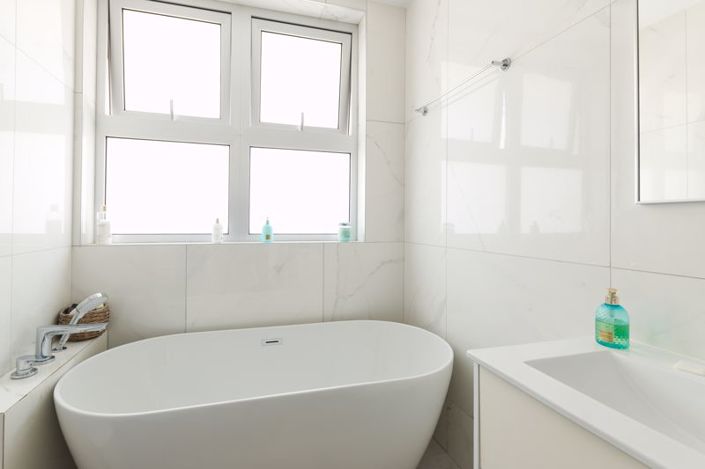 Image No.9-3 Bed Villa for sale