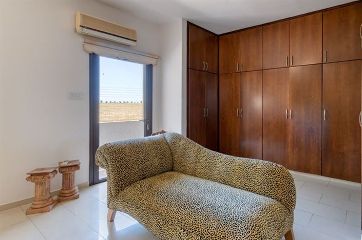 Image No.15-3 Bed Villa for sale