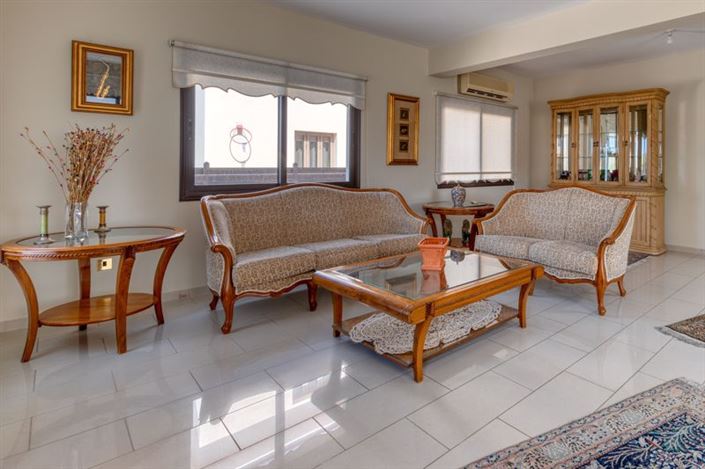 Image No.11-3 Bed Villa for sale