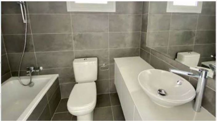 Image No.10-3 Bed Villa for sale