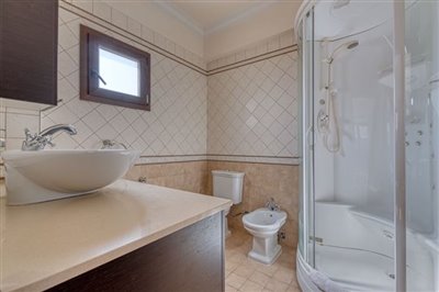 bedroom-1-ensuite