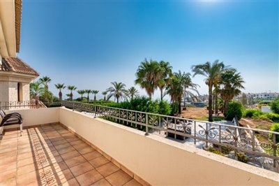 bedroom-1-balcony-