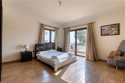 bedroom-1-2