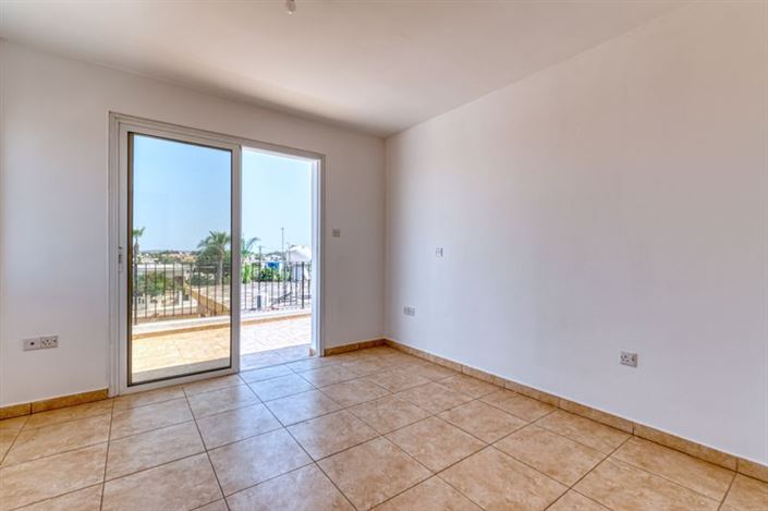 Image No.8-3 Bed Apartment for sale