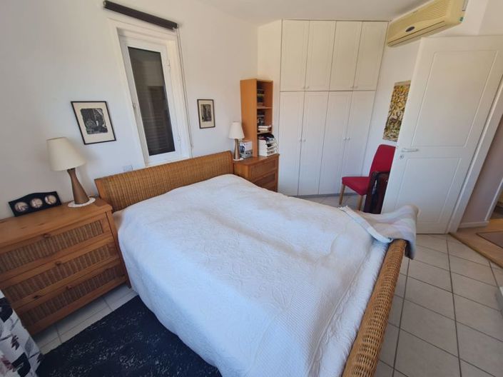 Image No.19-2 Bed Apartment for sale