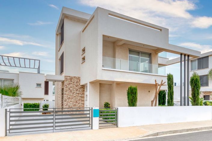 Image No.25-3 Bed Villa for sale