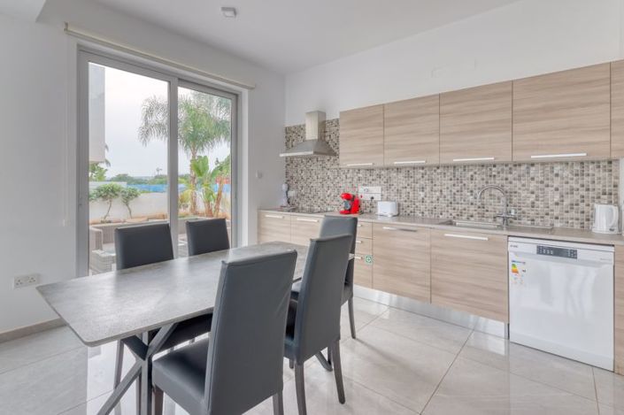 Image No.8-3 Bed Villa for sale