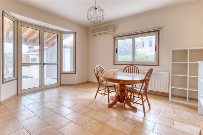 Image No.7-4 Bed Villa for sale