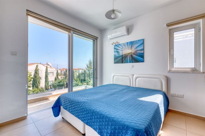 Image No.10-2 Bed Villa for sale