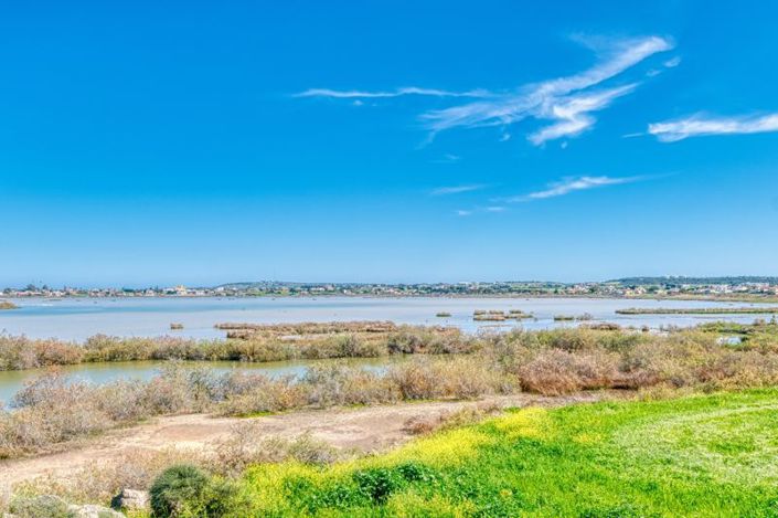 Image No.25-3 Bed Apartment for sale