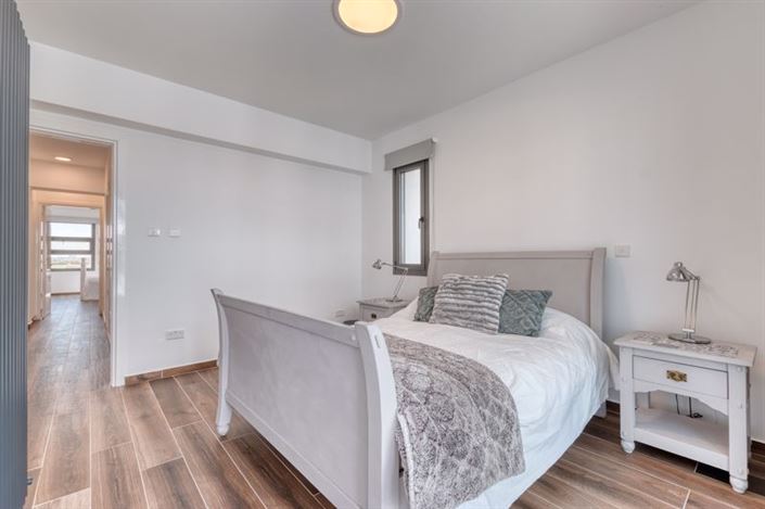 Image No.4-5 Bed Villa for sale