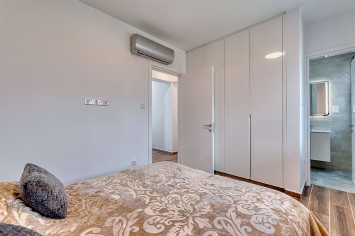 Image No.21-5 Bed Villa for sale