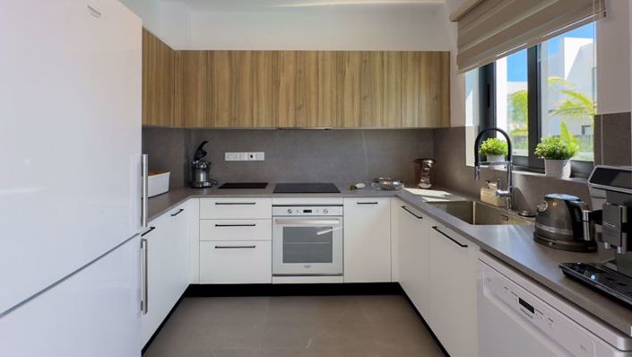 Image No.10-3 Bed Villa for sale