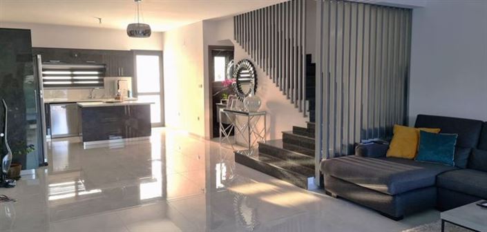 Image No.17-3 Bed Villa for sale