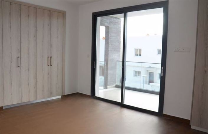 Image No.24-3 Bed Villa for sale