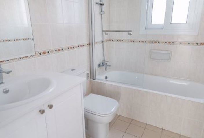 Image No.9-3 Bed Villa for sale